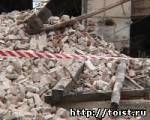Обрушение стены здания в Вологодской области
